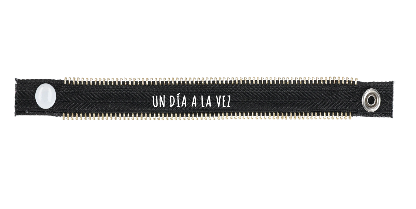 NEGRA SIN STAMP